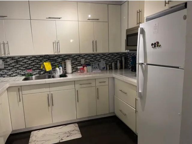 1810 W 56th St 3414, Hialeah, FL 33012