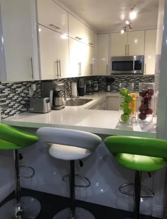 1810 W 56th St 3414, Hialeah, FL 33012