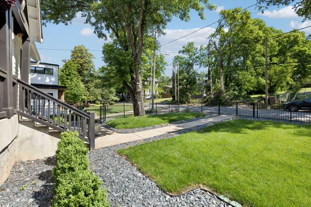 2409 Vaulx Ln, Nashville, TN 37204