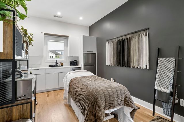 2409 Vaulx Ln, Nashville, TN 37204