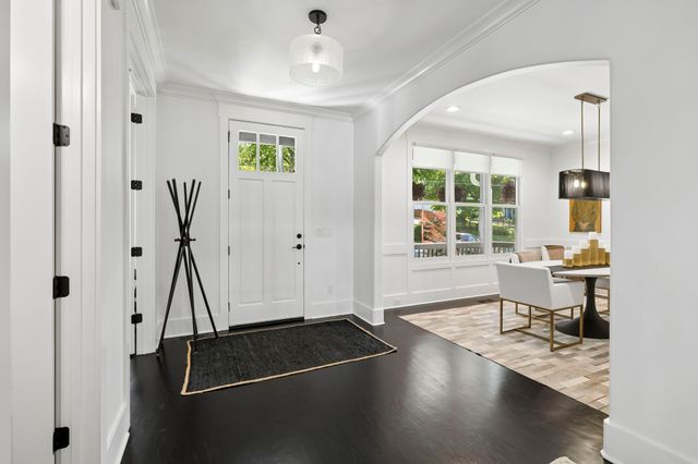 2409 Vaulx Ln, Nashville, TN 37204