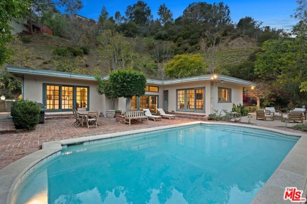 10216 Cielo Drive, Other - See Remarks, CA 90210