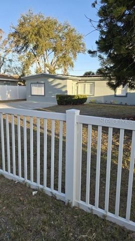 10715 64TH AVE, Seminole, FL 33772