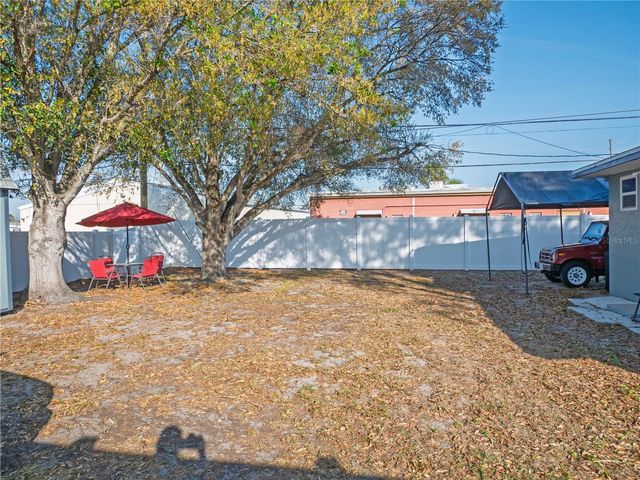 10715 64TH AVE, Seminole, FL 33772