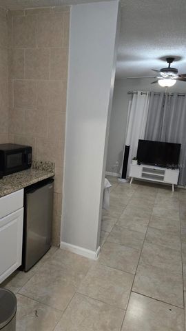 10715 64TH AVE, Seminole, FL 33772