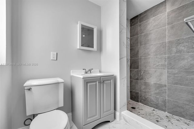 130 SW 31st Ct 1, Miami, FL 33135