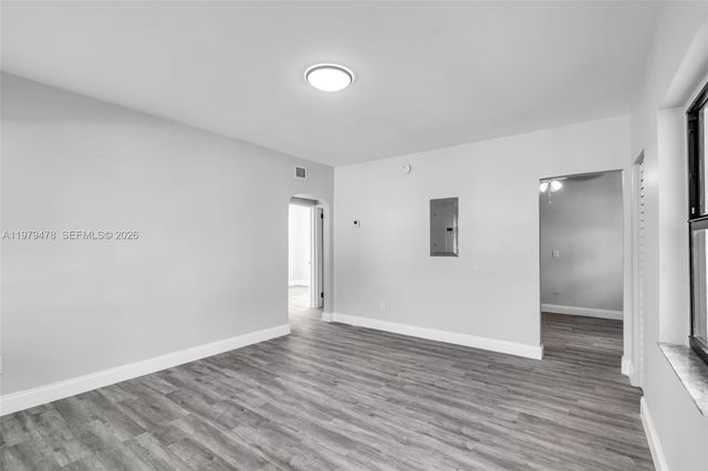 130 SW 31st Ct 1, Miami, FL 33135