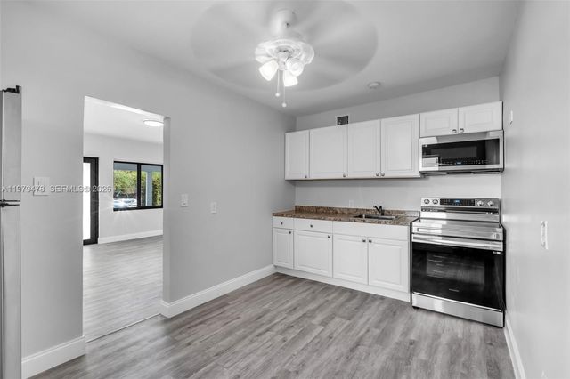 130 SW 31st Ct 1, Miami, FL 33135