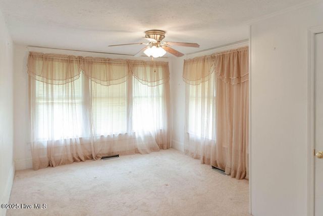 203 Minturn Avenue, Hamlet, NC 28345