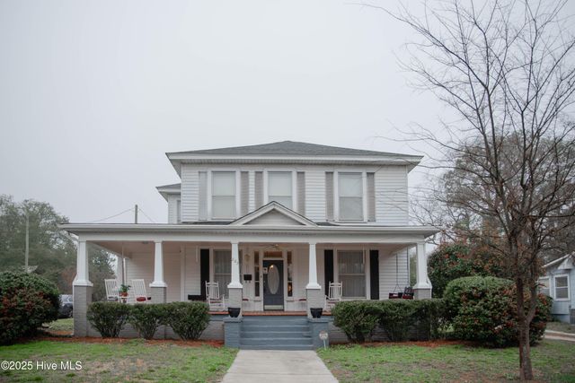 203 Minturn Avenue, Hamlet, NC 28345