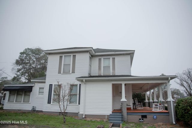 203 Minturn Avenue, Hamlet, NC 28345