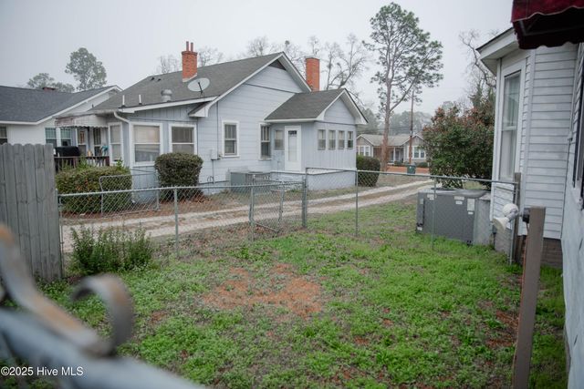 203 Minturn Avenue, Hamlet, NC 28345
