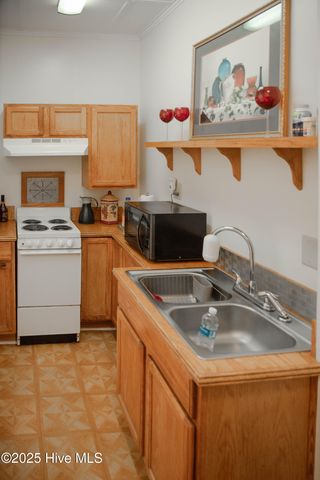 203 Minturn Avenue, Hamlet, NC 28345