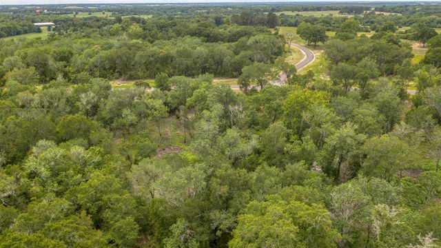 2-22 Millwood Trail, Brenham, TX 77833