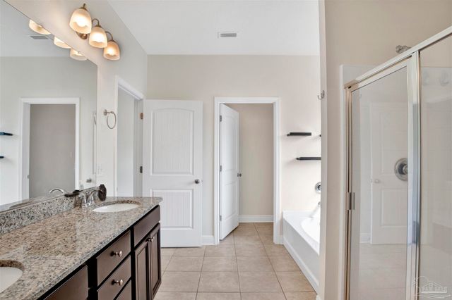 4738 Felicity Ln, Pace, FL 32571