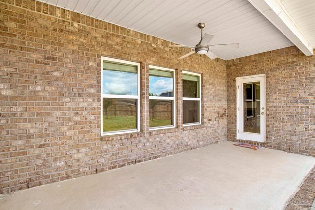 4738 Felicity Ln, Pace, FL 32571