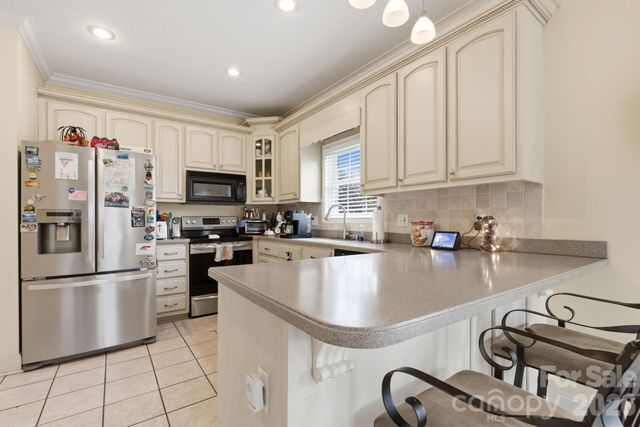 5518 Land Harbour Drive, Granite Falls, NC 28630