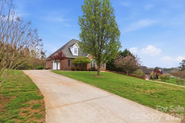 5518 Land Harbour Drive, Granite Falls, NC 28630