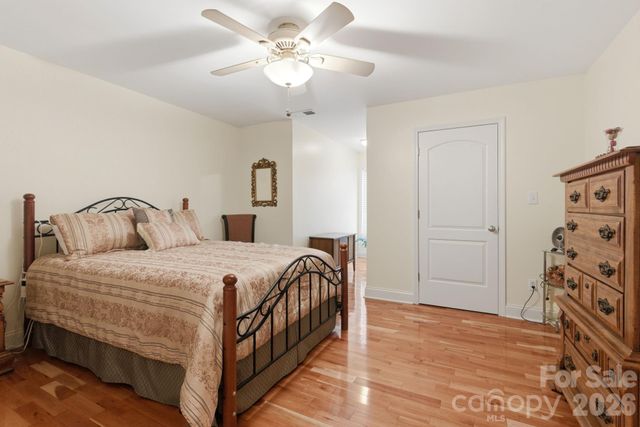 5518 Land Harbour Drive, Granite Falls, NC 28630