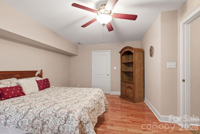 5518 Land Harbour Drive, Granite Falls, NC 28630
