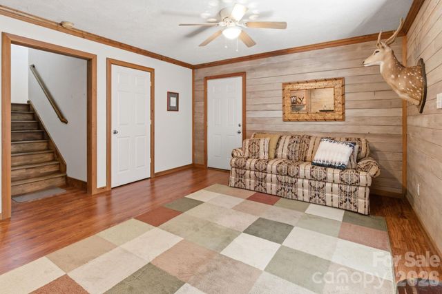 5518 Land Harbour Drive, Granite Falls, NC 28630