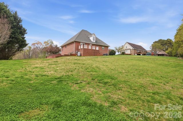 5518 Land Harbour Drive, Granite Falls, NC 28630