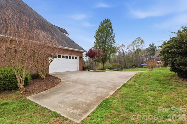 5518 Land Harbour Drive, Granite Falls, NC 28630