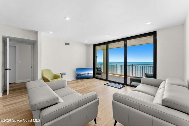2835 N Highway A1a 902, Indialantic, FL 32903