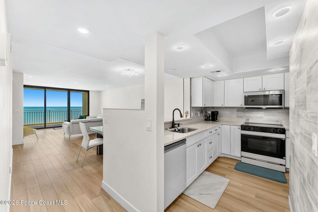 2835 N Highway A1a 902, Indialantic, FL 32903
