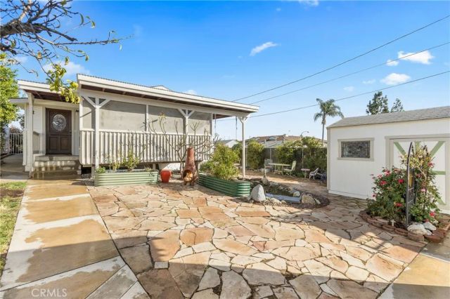 127 S Redwood Avenue, Brea, CA 92821