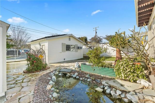 127 S Redwood Avenue, Brea, CA 92821
