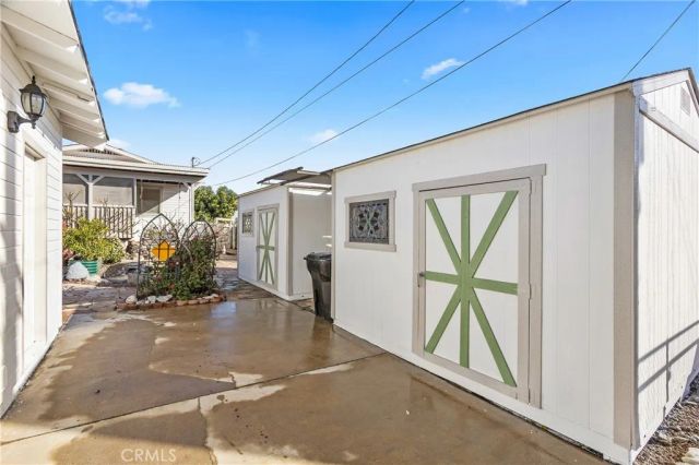 127 S Redwood Avenue, Brea, CA 92821