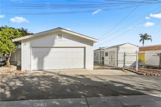 127 S Redwood Avenue, Brea, CA 92821