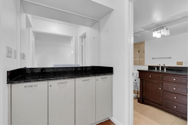 6000 BAHIA DEL MAR CIRCLE 132, St Petersburg, FL 33715