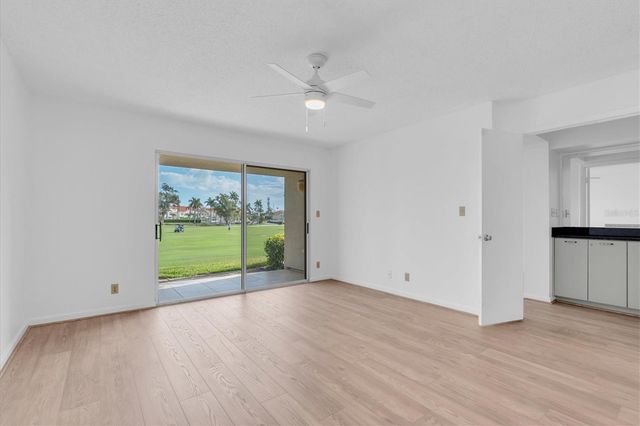 6000 BAHIA DEL MAR CIRCLE 132, St Petersburg, FL 33715