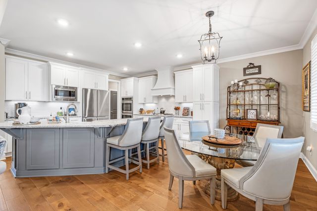 126 Thornwood Pl, Hendersonville, TN 37075