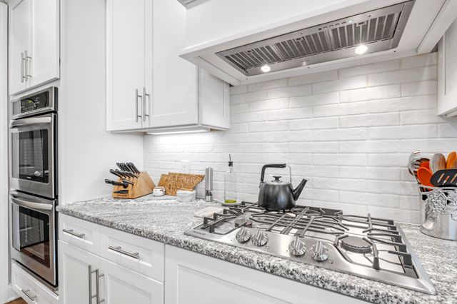 126 Thornwood Pl, Hendersonville, TN 37075