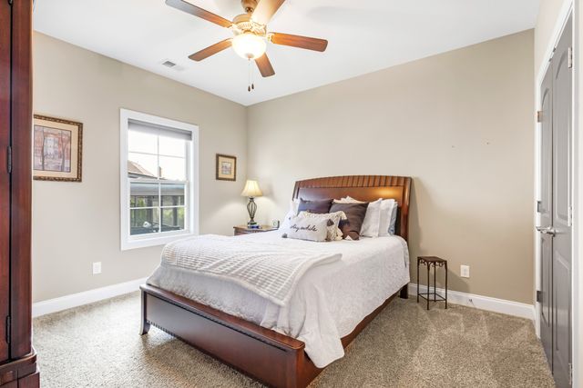 126 Thornwood Pl, Hendersonville, TN 37075