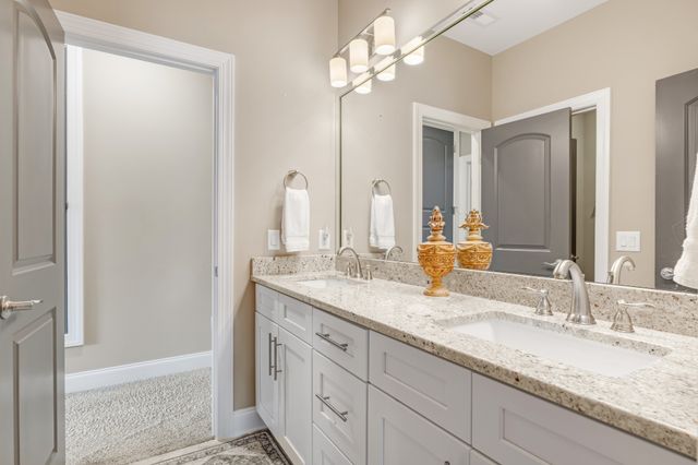 126 Thornwood Pl, Hendersonville, TN 37075