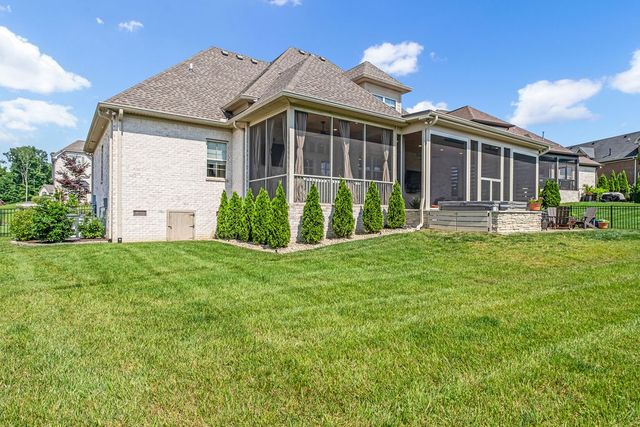 126 Thornwood Pl, Hendersonville, TN 37075