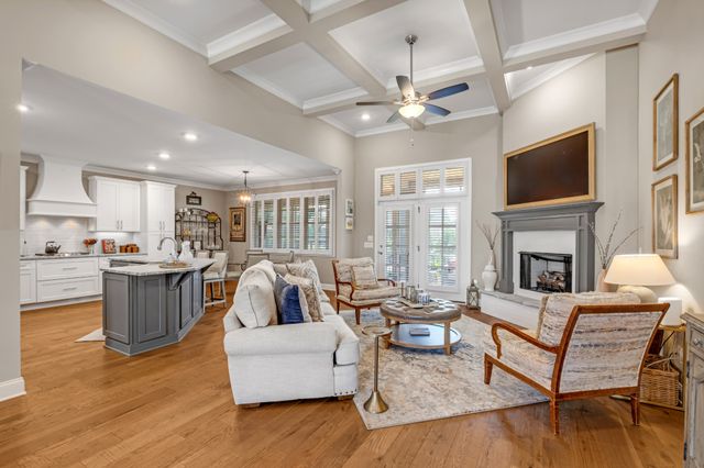 126 Thornwood Pl, Hendersonville, TN 37075