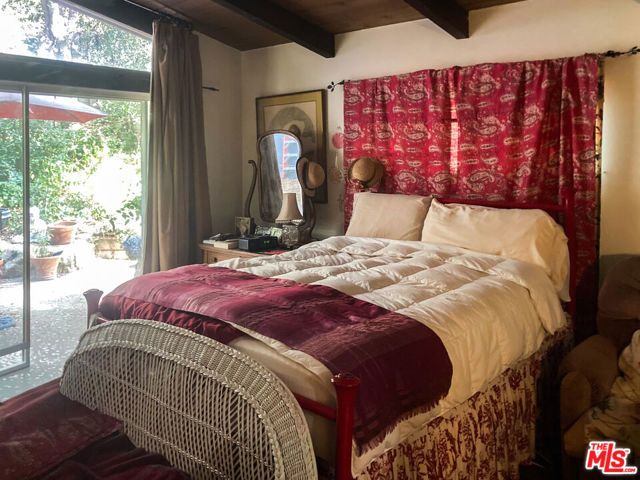 25614 Timpangos Drive, Calabasas, CA 91302