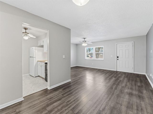 9109 W HILLSBOROUGH AVENUE J107, Tampa, FL 33615