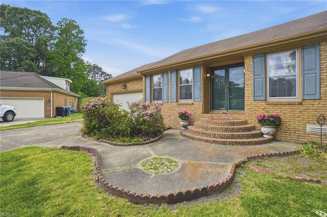 4852 Graystone CT, Virginia Beach, VA 23464