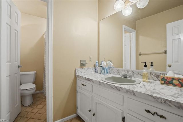 4852 Graystone CT, Virginia Beach, VA 23464