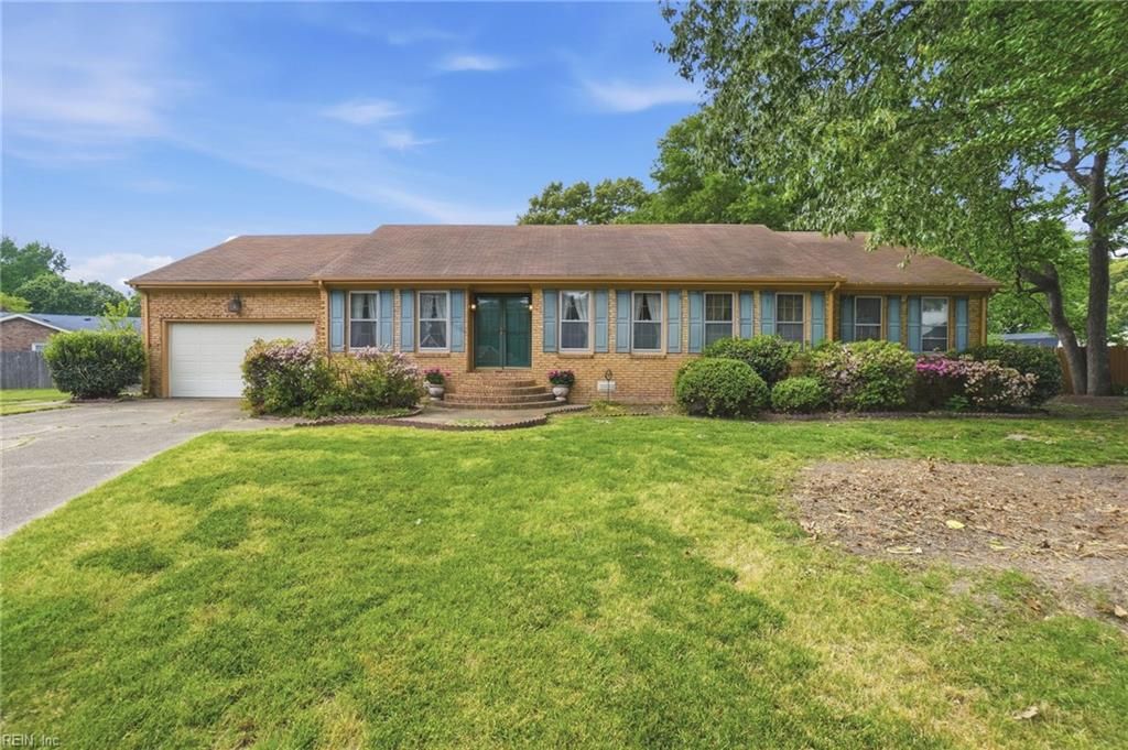 4852 Graystone CT, Virginia Beach, VA 23464