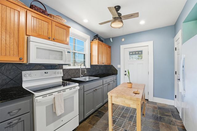 1314 15th Street, Galveston, TX 77550