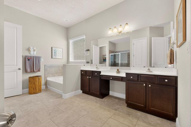 7131 Wrangell Loop NE, Rio Rancho, NM 87144