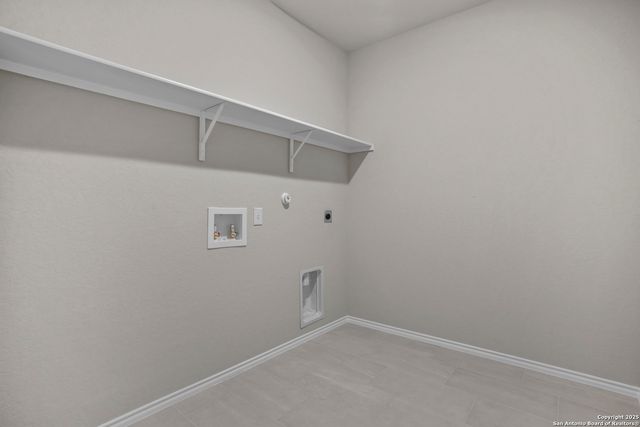 3230 Blantyre, Converse, TX 78109