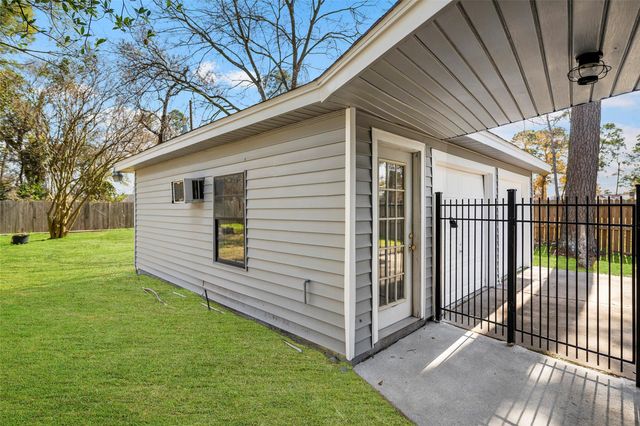 1123 Doral Lane, Houston, TX 77073